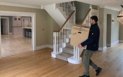 Thinking of moving home? 5 Reasons to get a removals company
